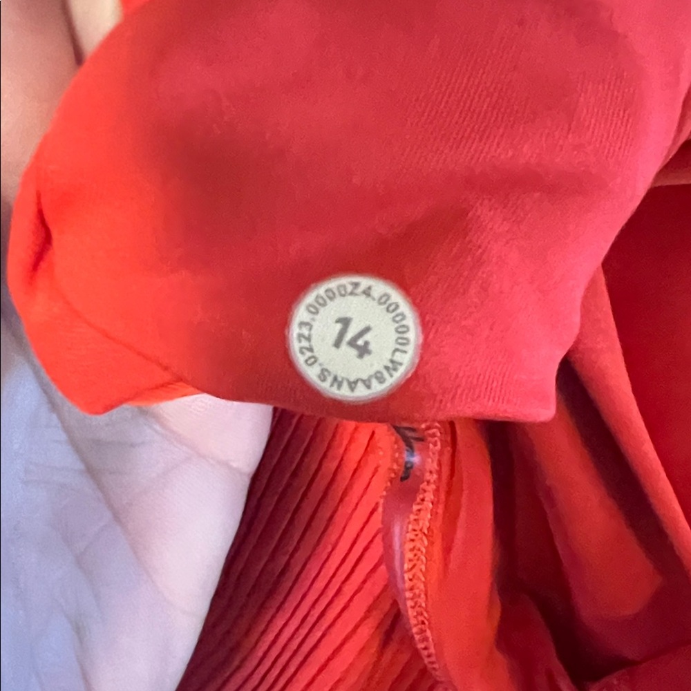 🕶️lululemon skort Pleat to Street Mid-Rise Skirt Tennis Golf Hot Heat Red 14 XL - Picture 9 of 10